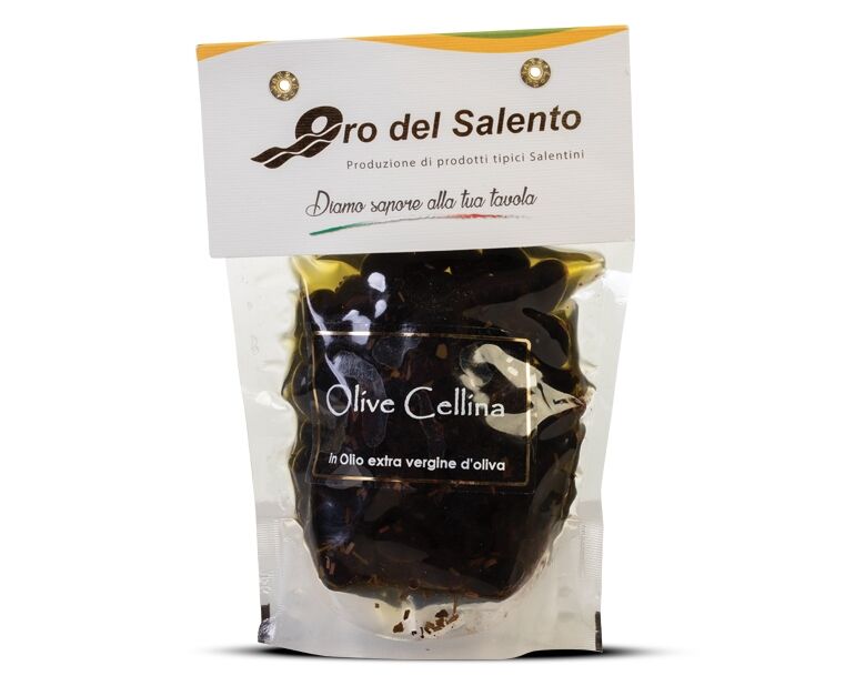 Schwarze Oliven Cellina di Nardò in extra nativem Olivenöl. Schwarze Oliven Cellina di Nardò in extra nativem Olivenöl.
