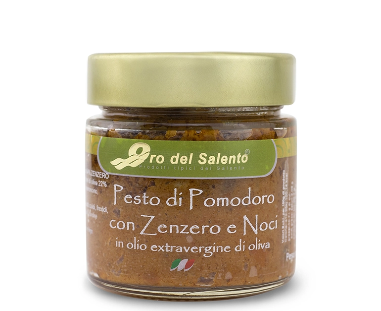 Pesto aus getrockneten Tomaten mit Ingwer und Nüssen Pesto aus getrockneten Tomaten mit Ingwer und Walnüssen